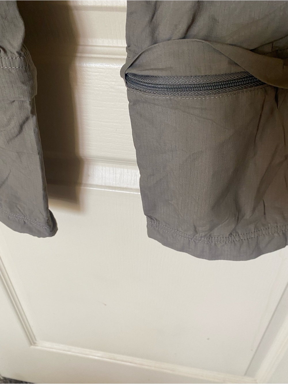 Columbia GRT Convertible Hiking Pants Women’s Size 16 Gray Outdoor Trail Zip Off - Picture 7 of 9